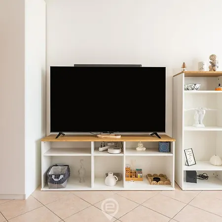 Estay - Domu Sant'andrea - Aircon - Wifi - Balcony アパート クアルトゥ・サンテーレナ