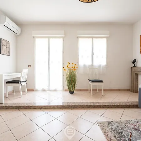Estay - Domu Sant'andrea - Aircon - Wifi - Balcony クアルトゥ・サンテーレナ